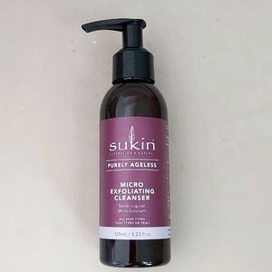 Sukin purely ageless micro exfoliating cleanser